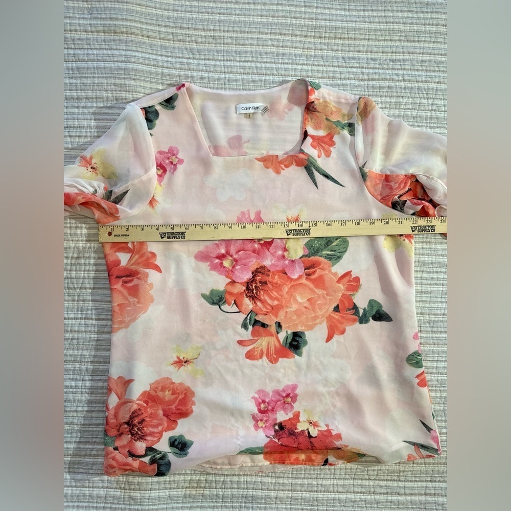 Calvin Klein Pink And Floral Flowy Top, Size L - Picture 4 of 12
